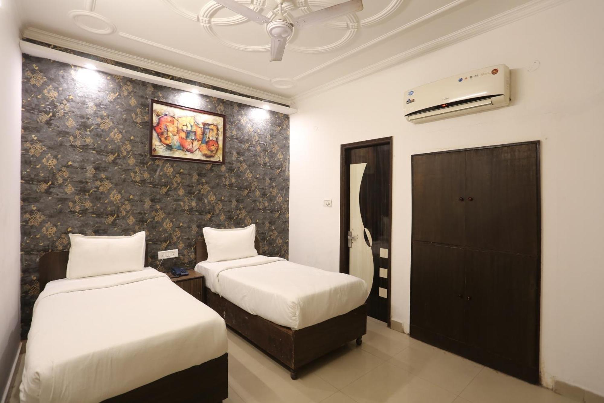 Backpackers - Ink Hotels Delhi Airport By Ss Group Nova Deli Exterior foto