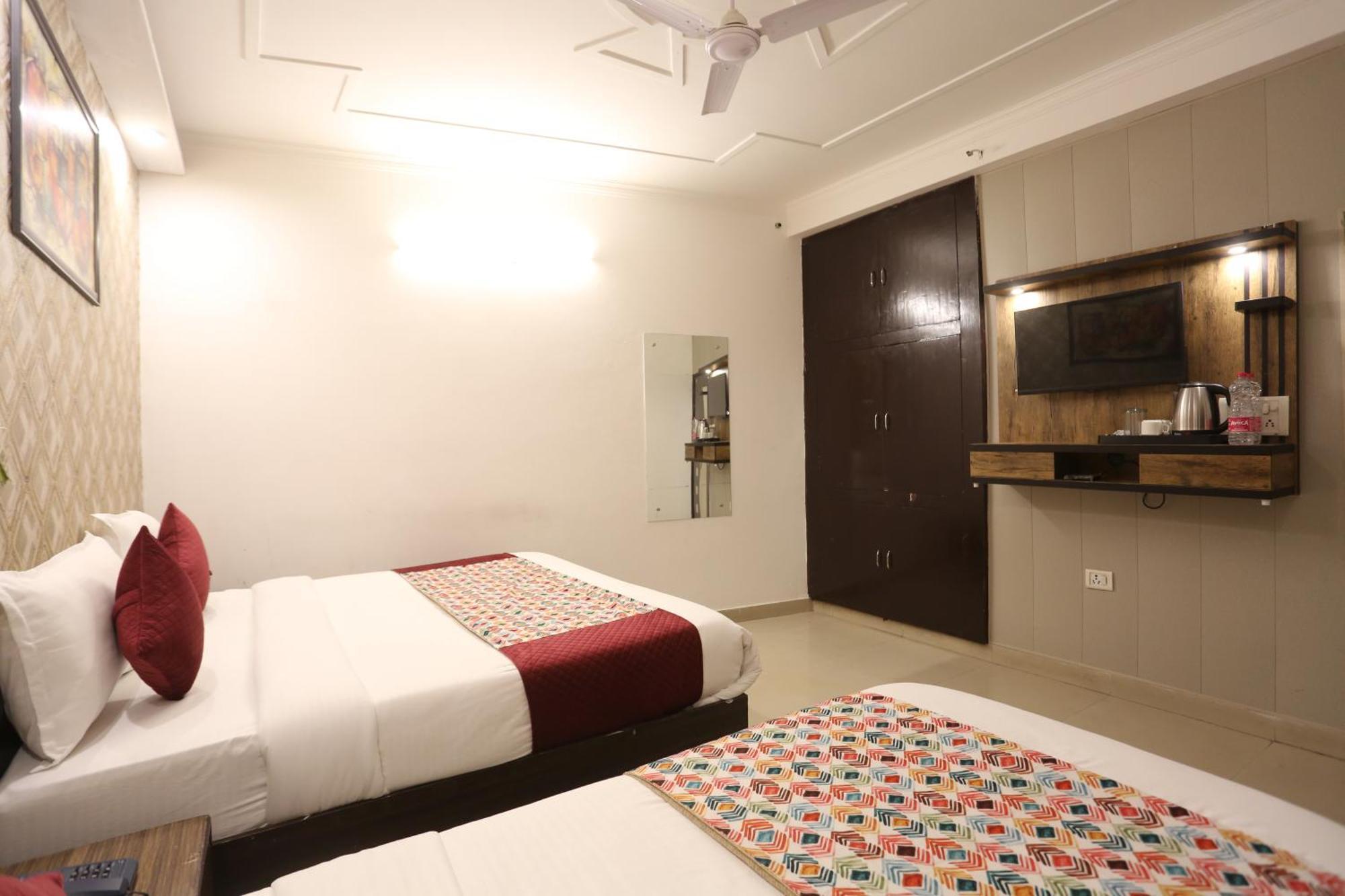 Backpackers - Ink Hotels Delhi Airport By Ss Group Nova Deli Exterior foto