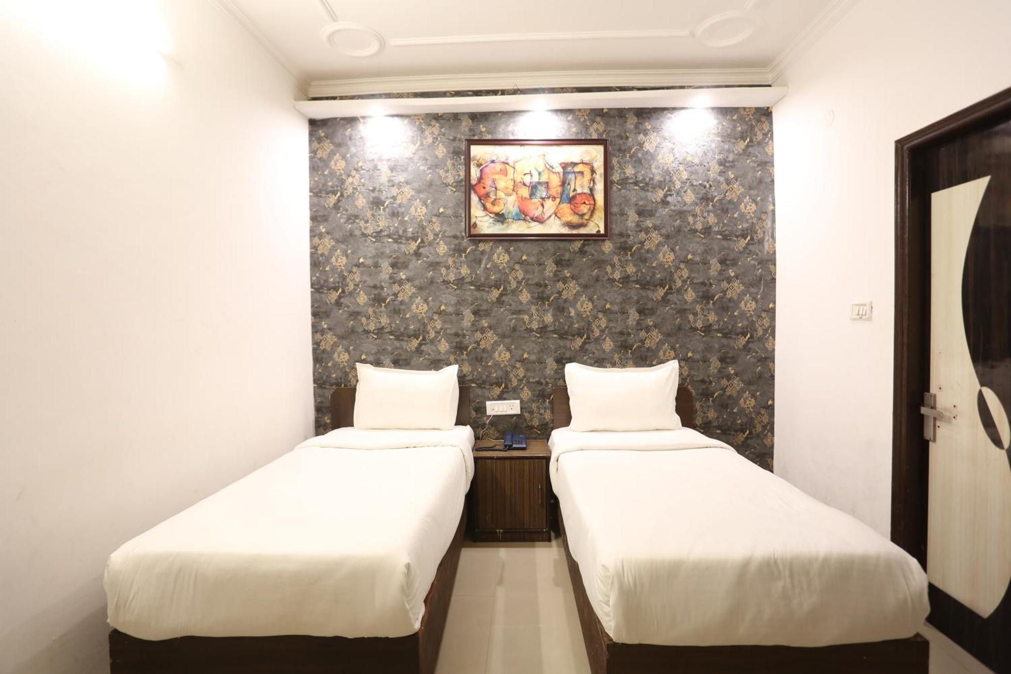 Backpackers - Ink Hotels Delhi Airport By Ss Group Nova Deli Exterior foto