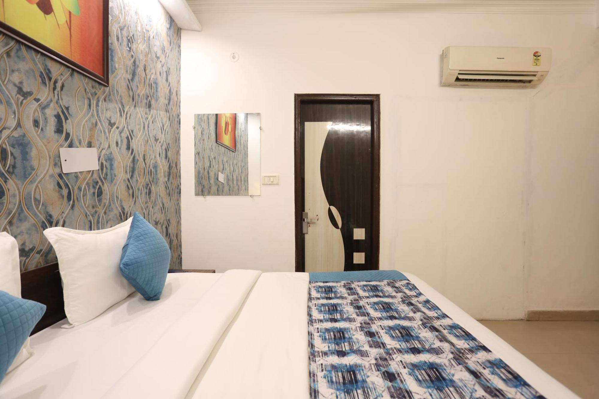 Backpackers - Ink Hotels Delhi Airport By Ss Group Nova Deli Exterior foto