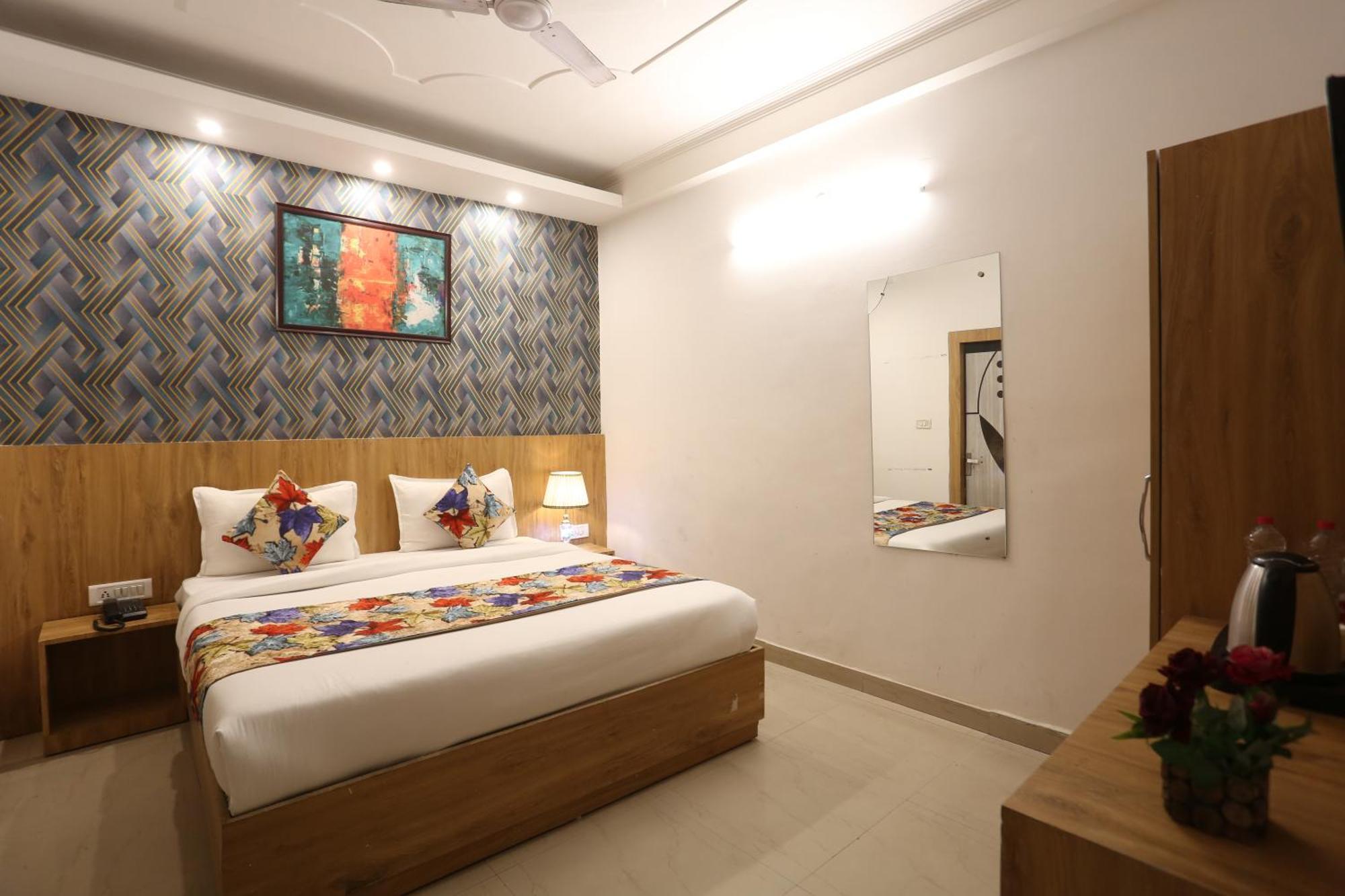 Backpackers - Ink Hotels Delhi Airport By Ss Group Nova Deli Exterior foto