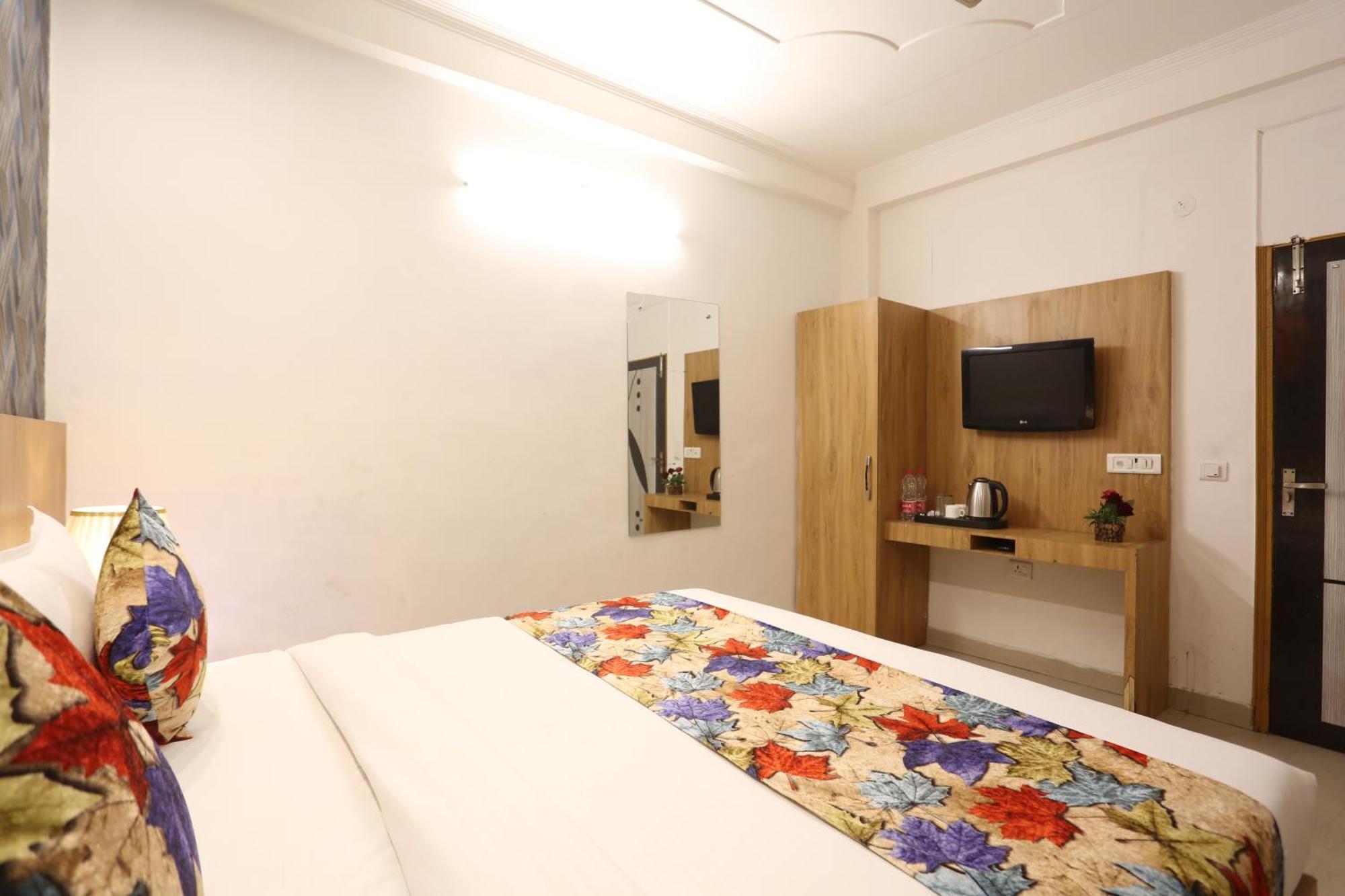 Backpackers - Ink Hotels Delhi Airport By Ss Group Nova Deli Exterior foto