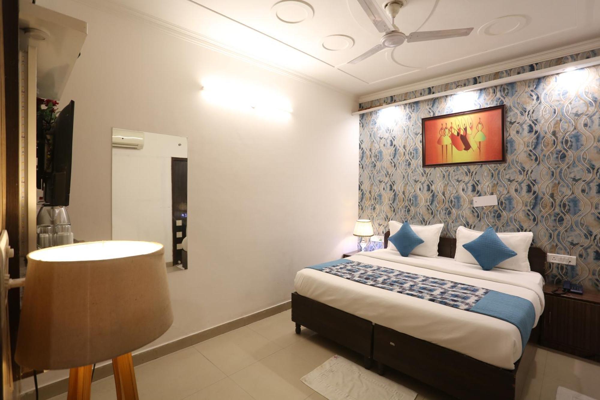 Backpackers - Ink Hotels Delhi Airport By Ss Group Nova Deli Exterior foto