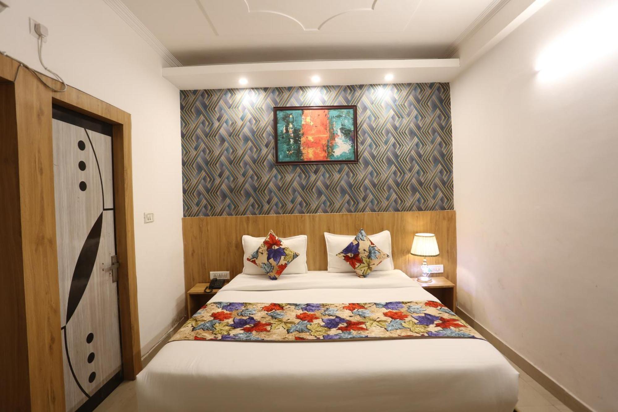 Backpackers - Ink Hotels Delhi Airport By Ss Group Nova Deli Exterior foto